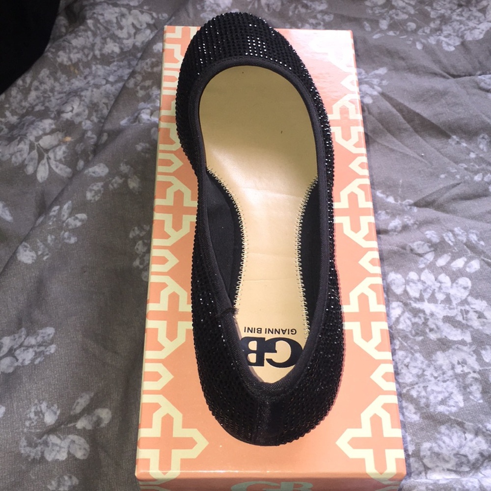 Shoes - Picture 3 of 3